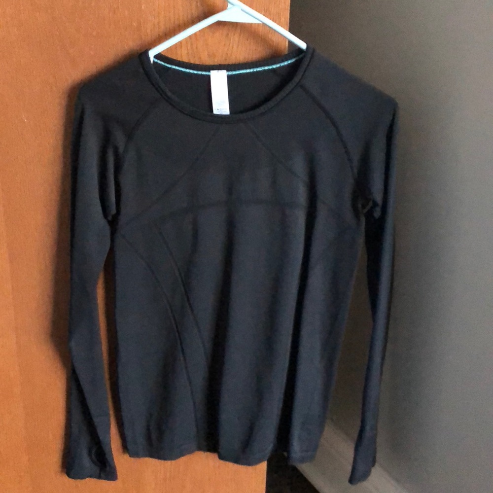 Black Ivivva Long sleeve top